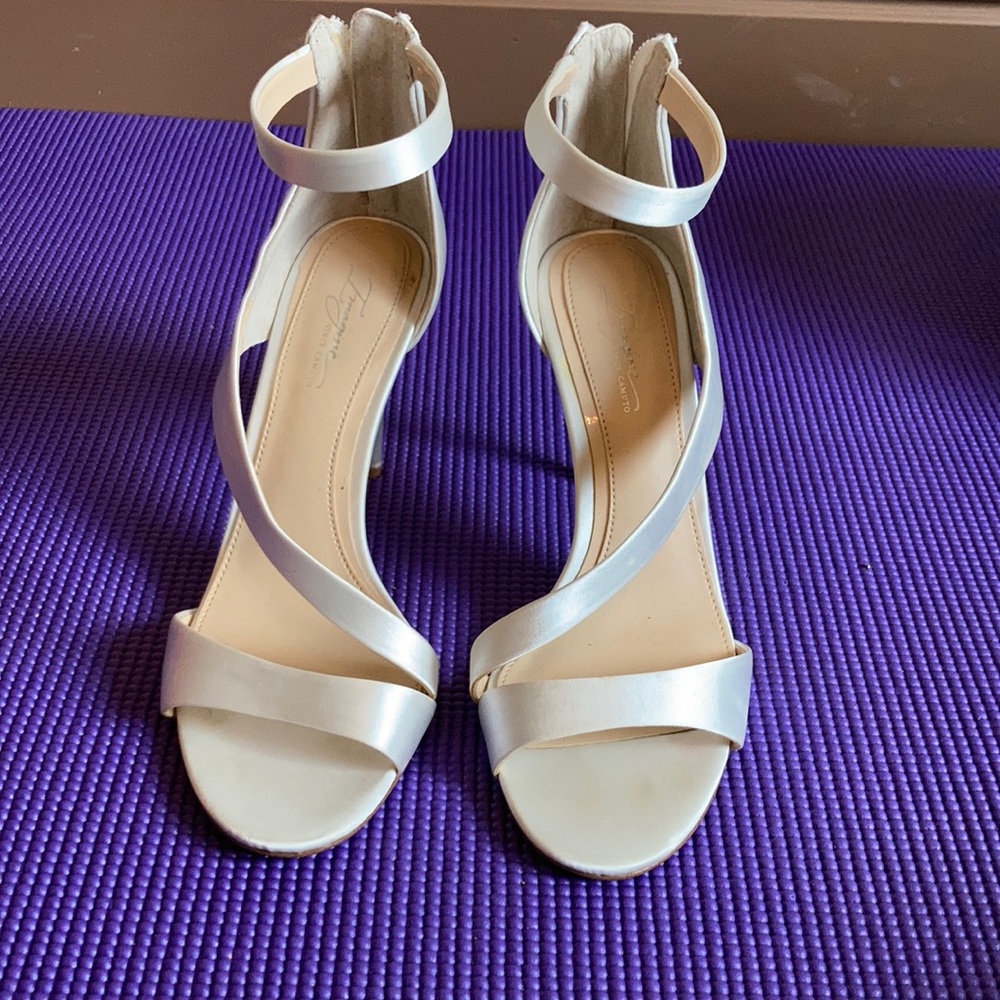 Imagine Vince Camuto Pearl Wedding shoes 8
